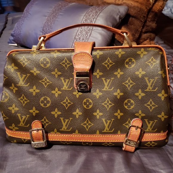 Louis Vuitton Handbags - Louis Vuitton, Vintage  Originated Year 1970
